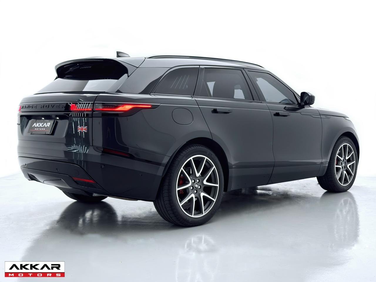 LAND ROVER VELAR R-DYNAMIC HSE P400E 2024