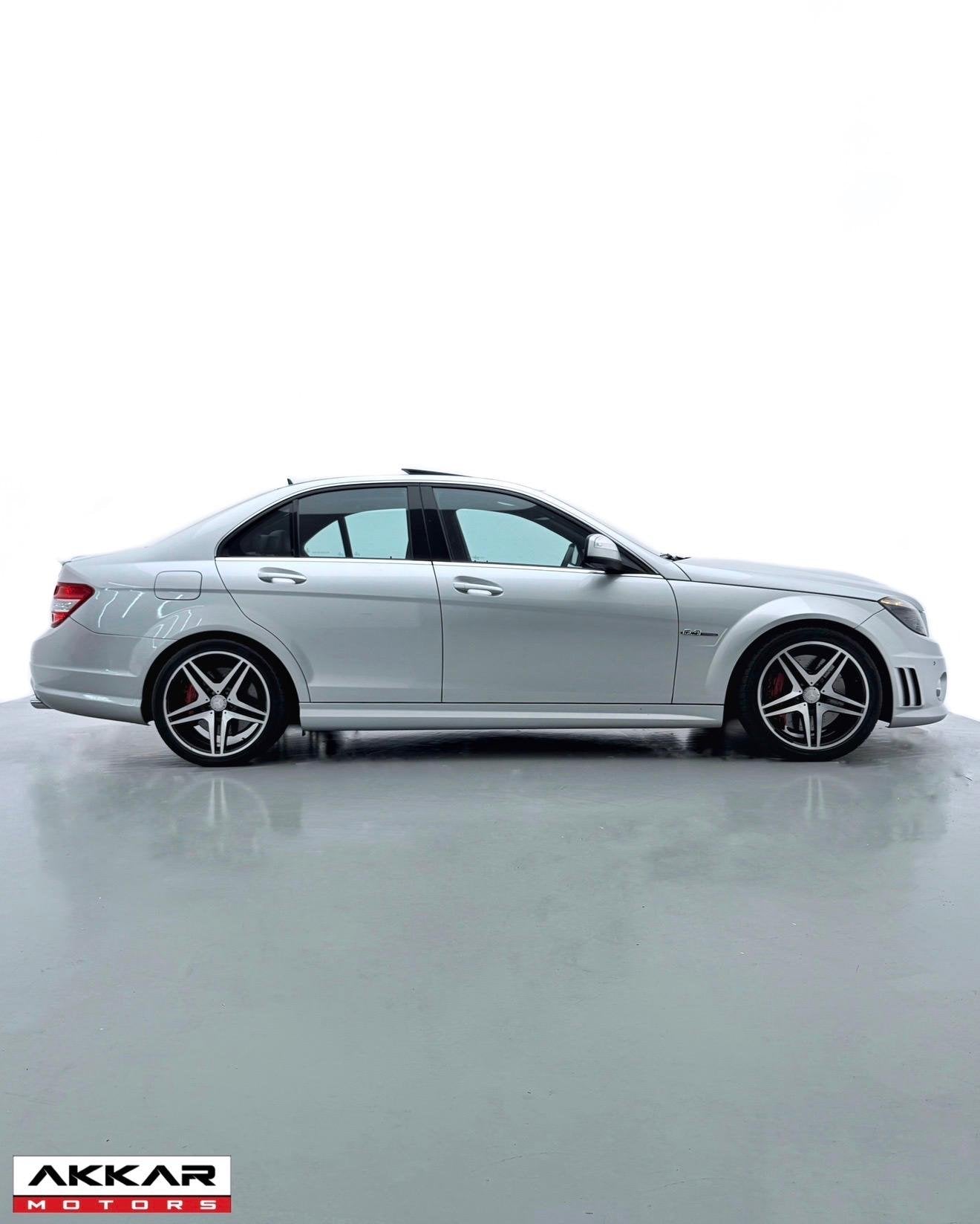 MERCEDES-BENZ C 63 AMG 2009