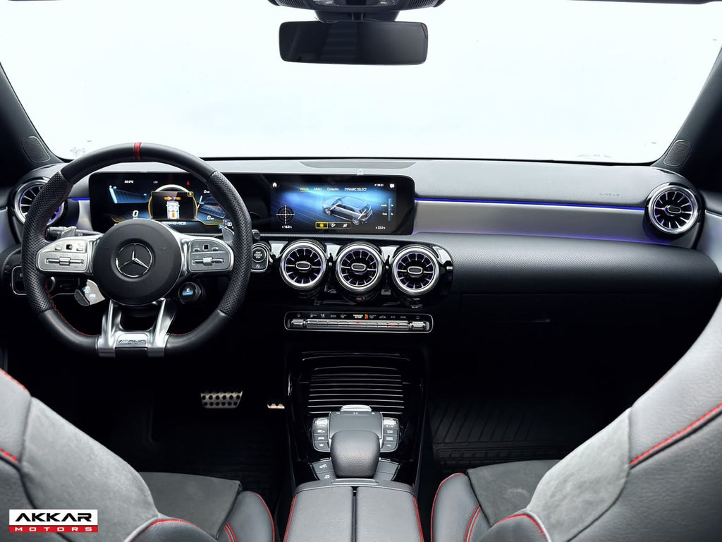 MERCEDES A 35 AMG