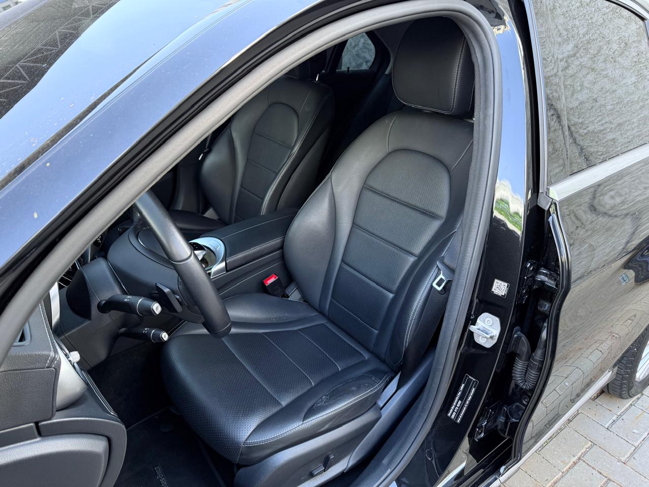 MERCEDES C180