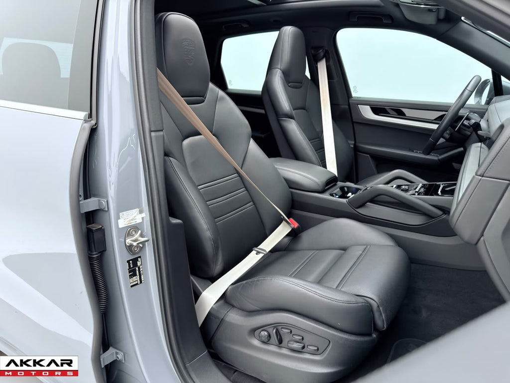 PORSCHE CAYENNE S 2024