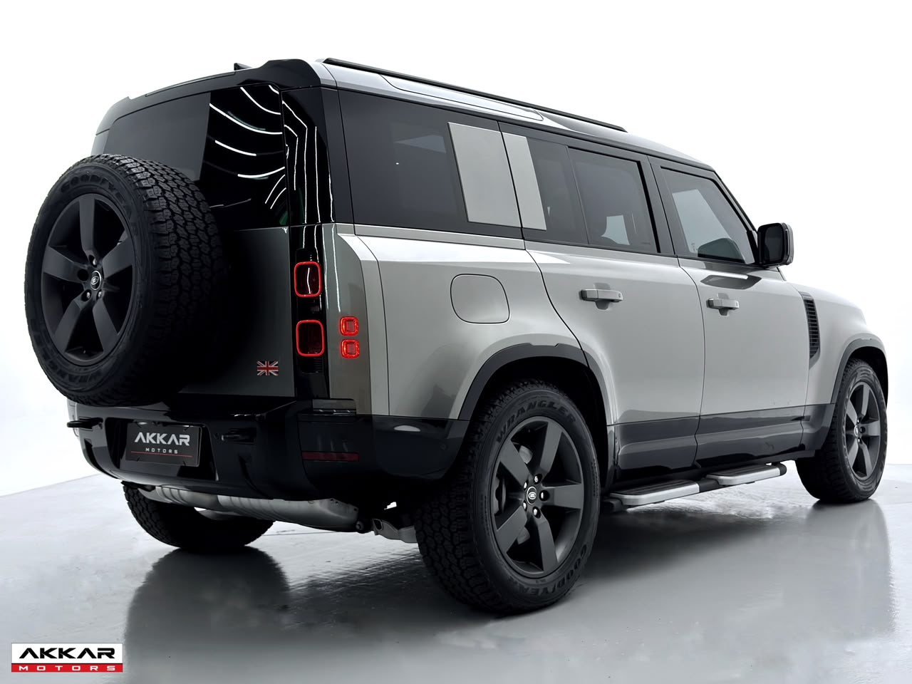 LAND ROVER DEFENDER MHEV 110 X-DYNAMIC HSE AWD