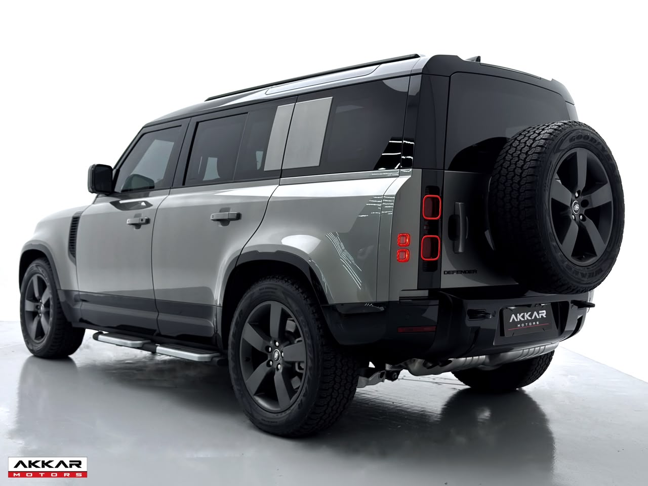 LAND ROVER DEFENDER MHEV 110 X-DYNAMIC HSE AWD