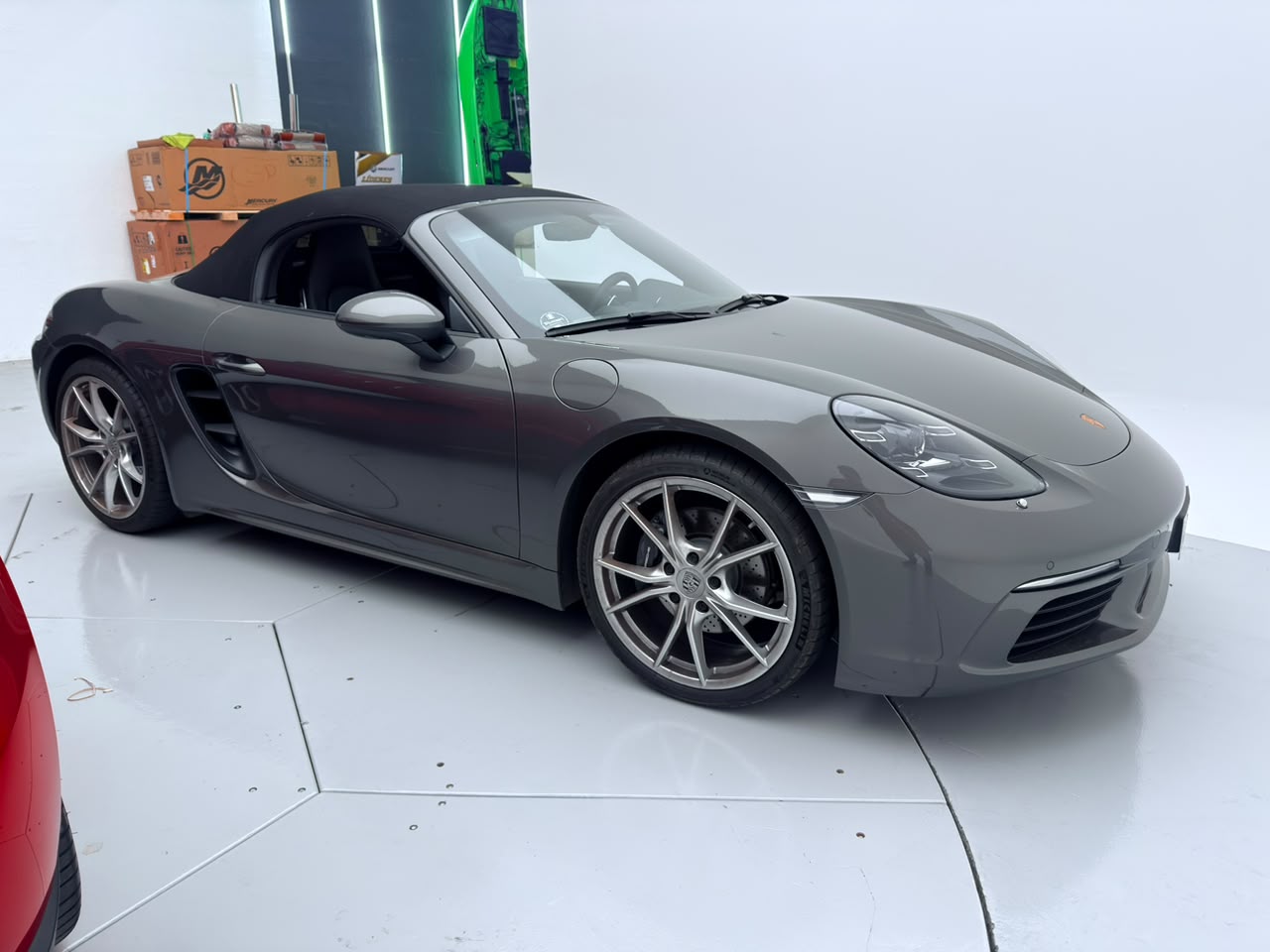 PORSCHE 718