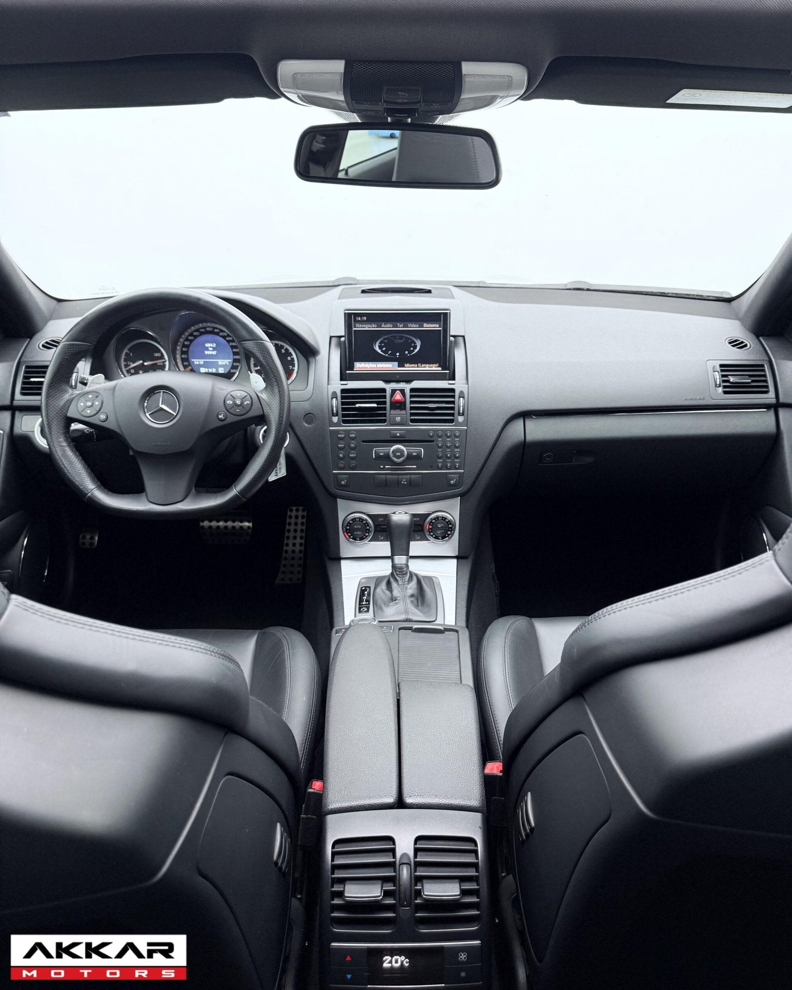 MERCEDES-BENZ C 63 AMG 2009
