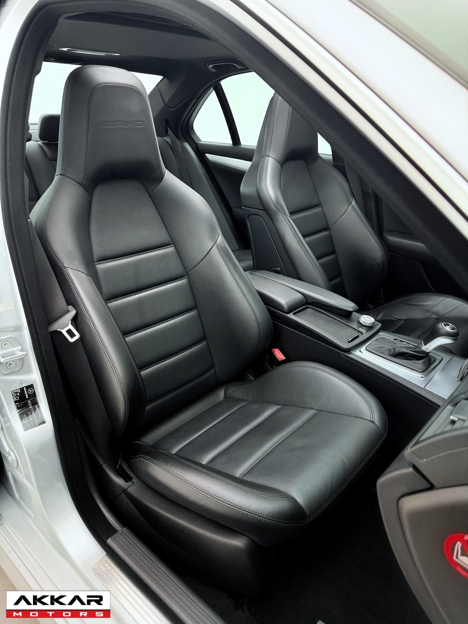 MERCEDES-BENZ C 63 AMG 2009