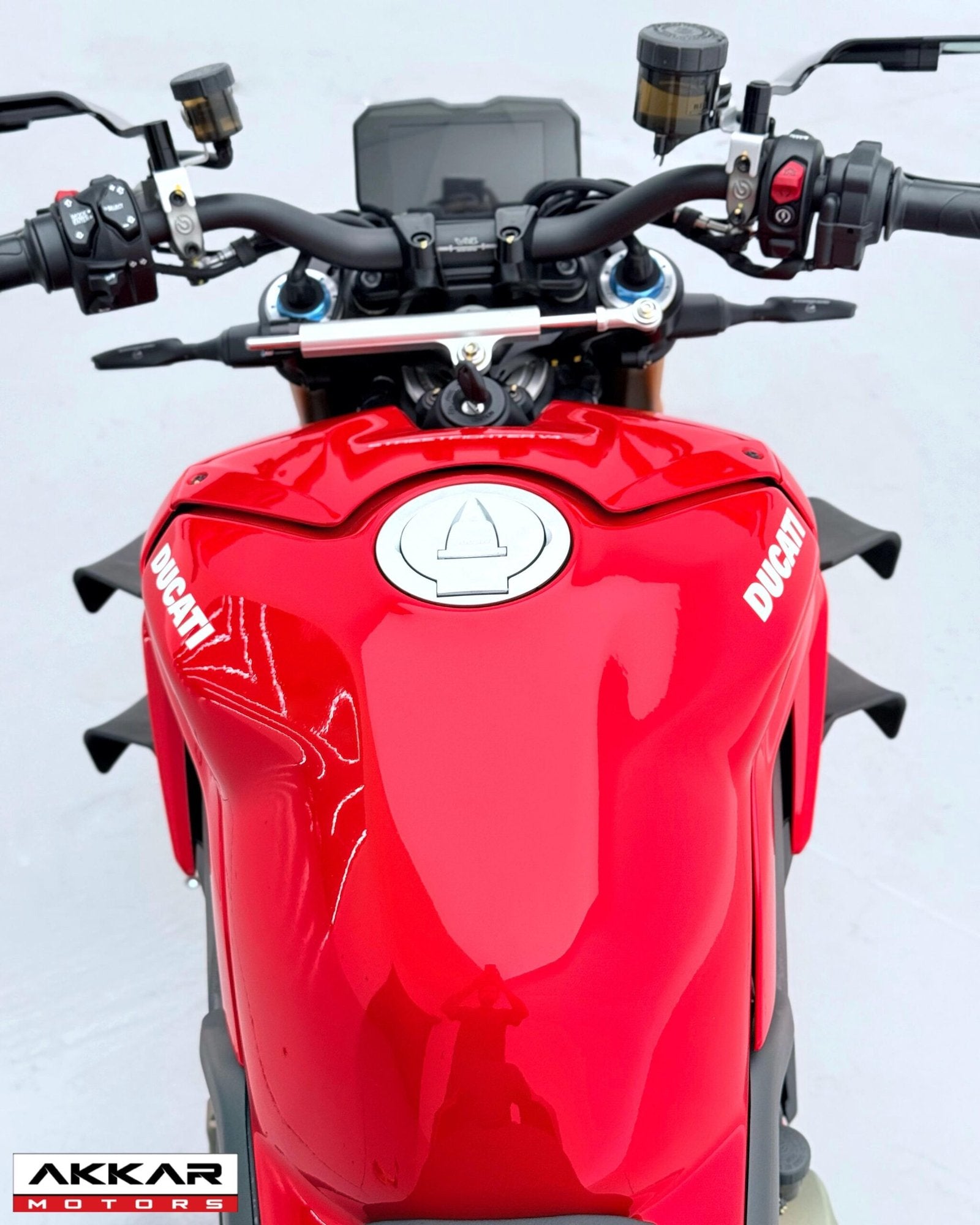 DUCATI STREETFIGHTER V4 S 2023