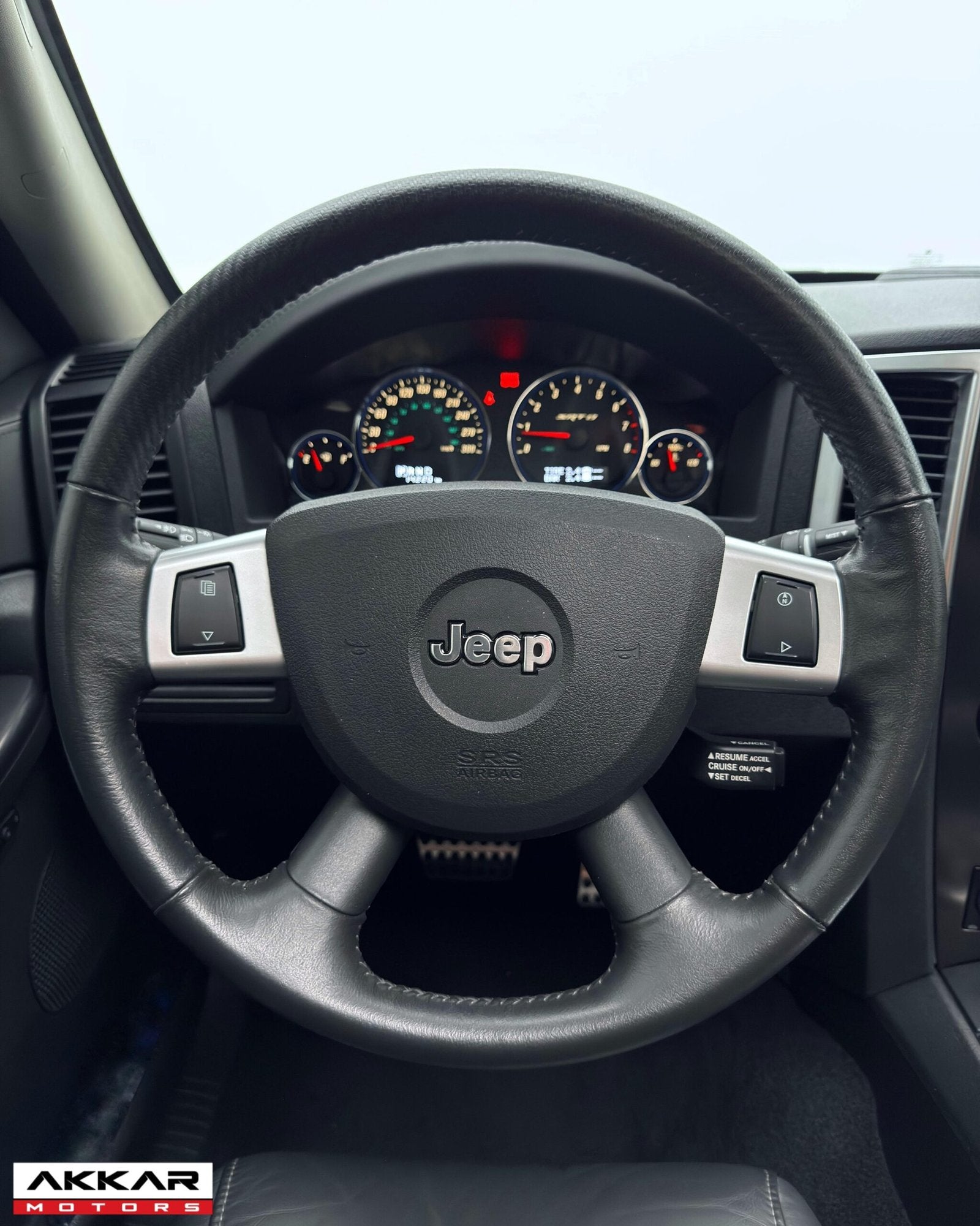 JEEP GRAN CHEROKKE SRT8 2009