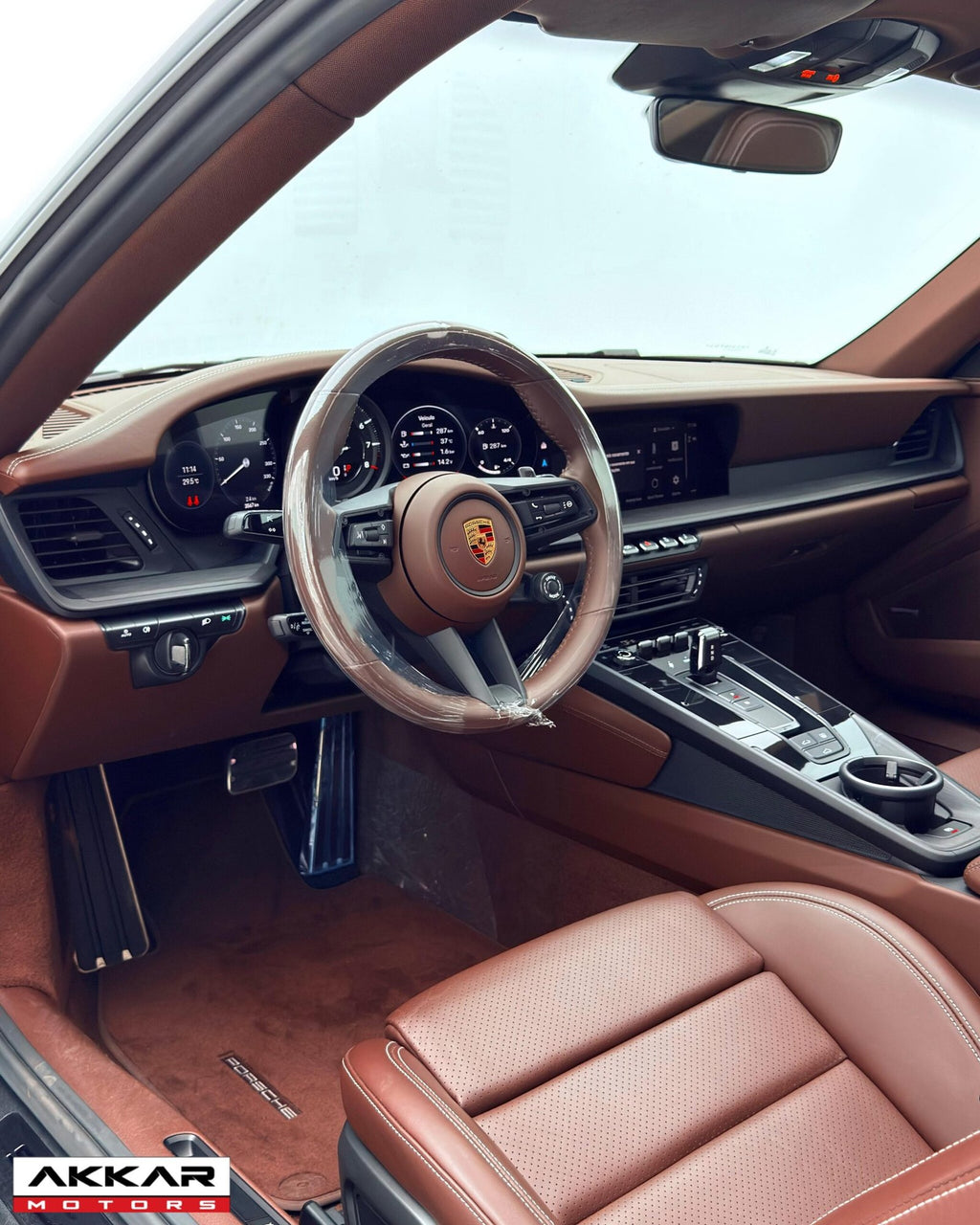 PORSCHE 911 CARRERA 4 GTS PDK 2024