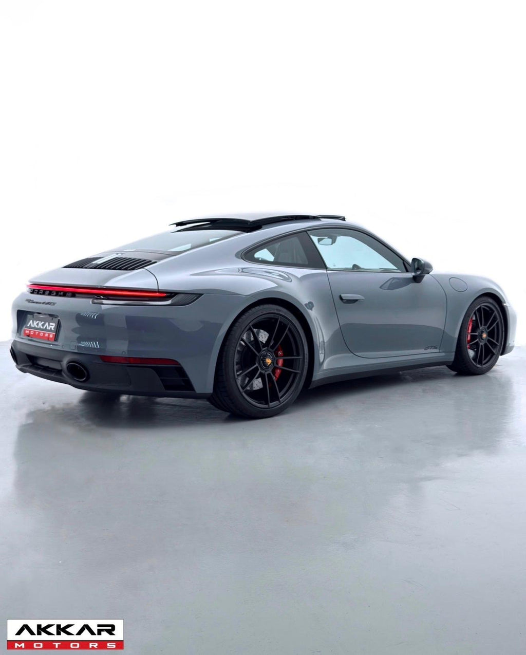 PORSCHE 911 CARRERA 4 GTS PDK 2024