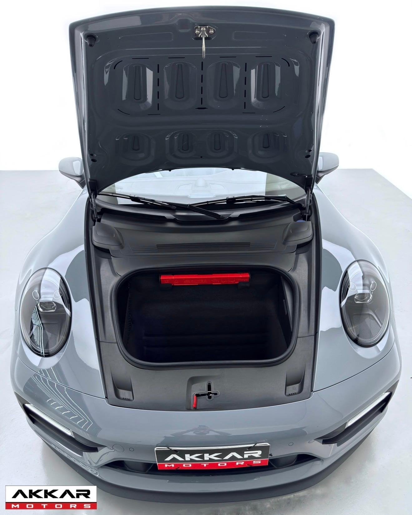 PORSCHE 911 CARRERA 4 GTS PDK 2024