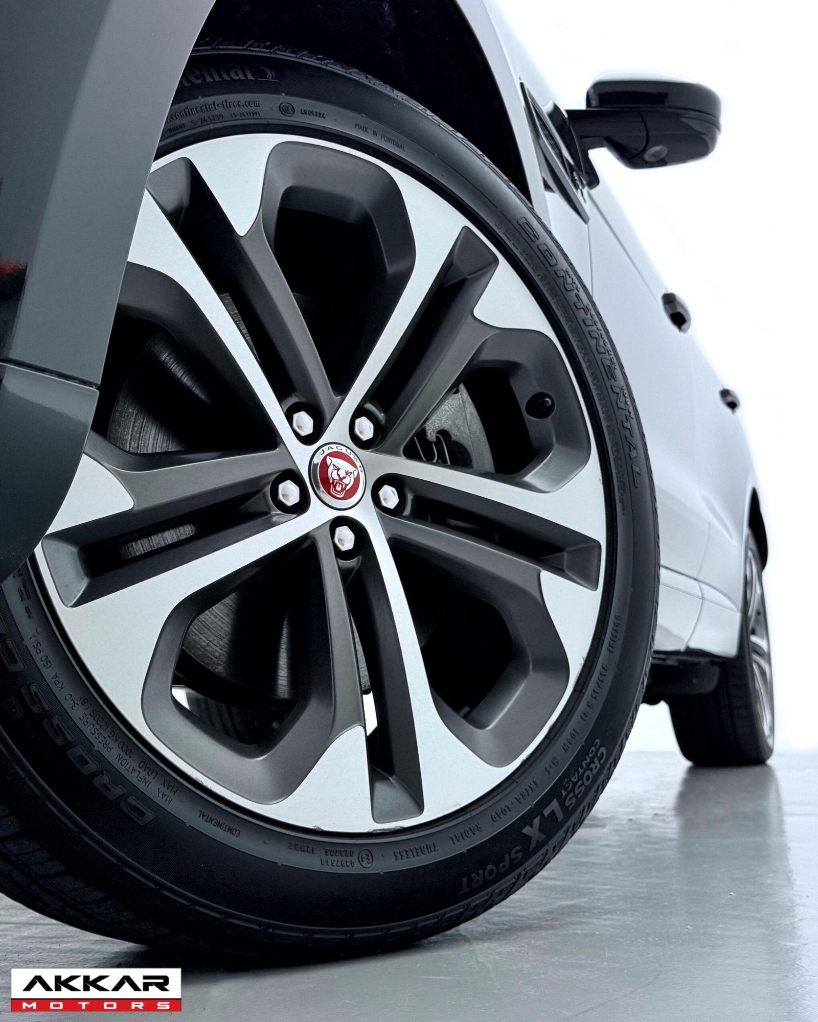 JAGUAR F-PACE R-DYNAMIC S P400E 2023