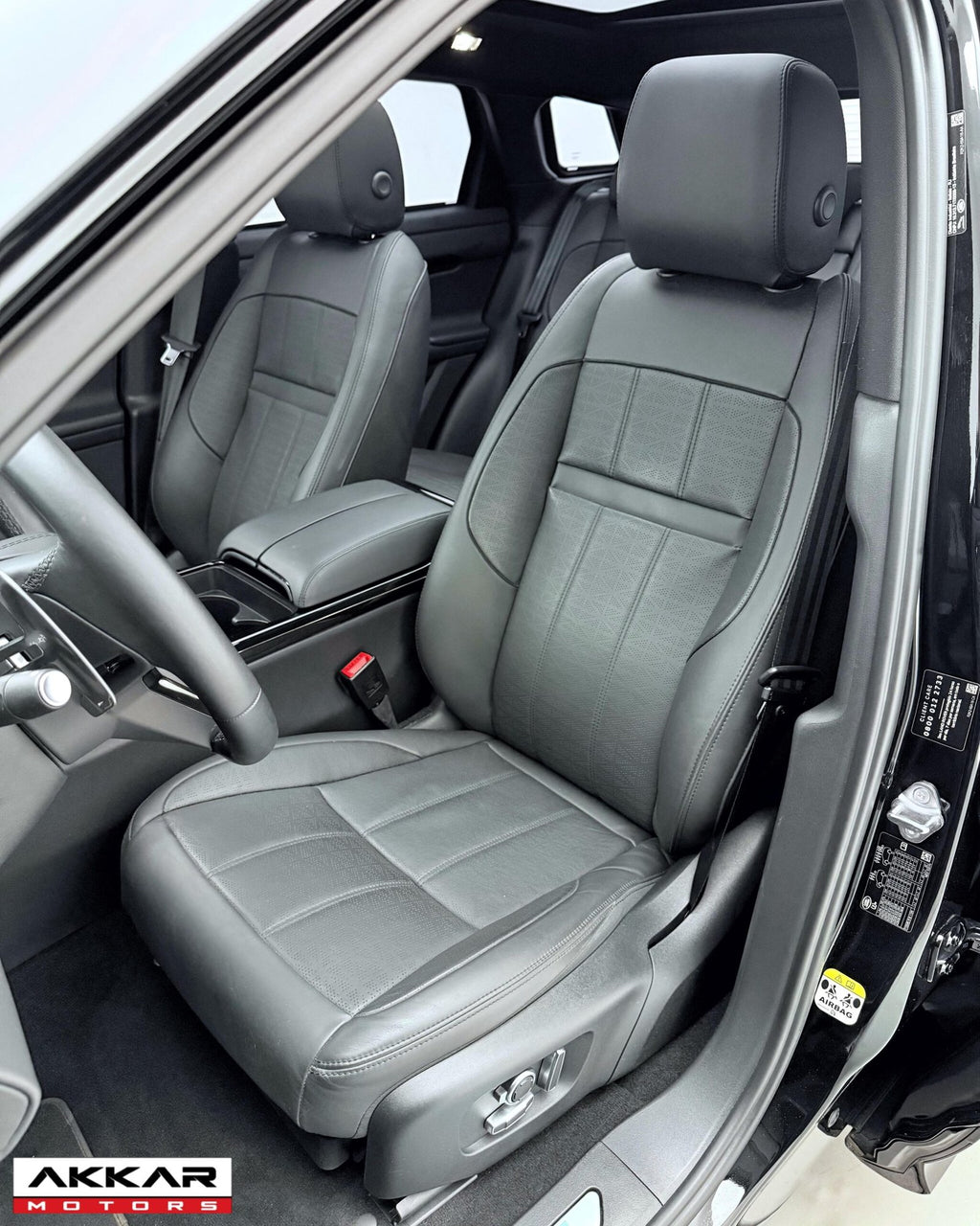LAND ROVER EVOQUE R-DYNAMIC HSE 2025