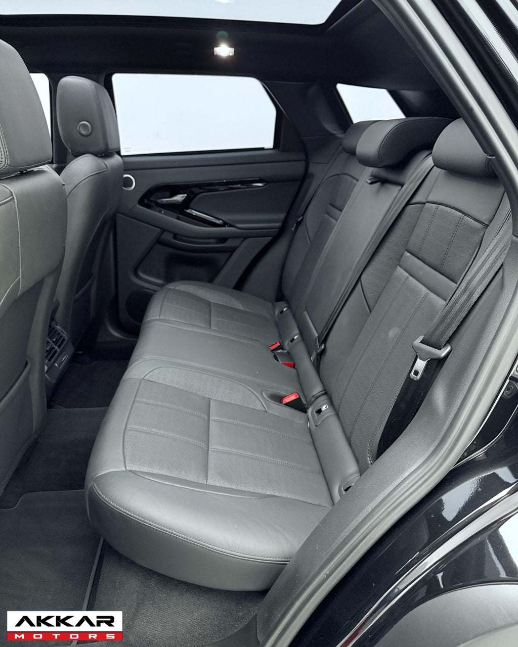 LAND ROVER EVOQUE R-DYNAMIC HSE 2025