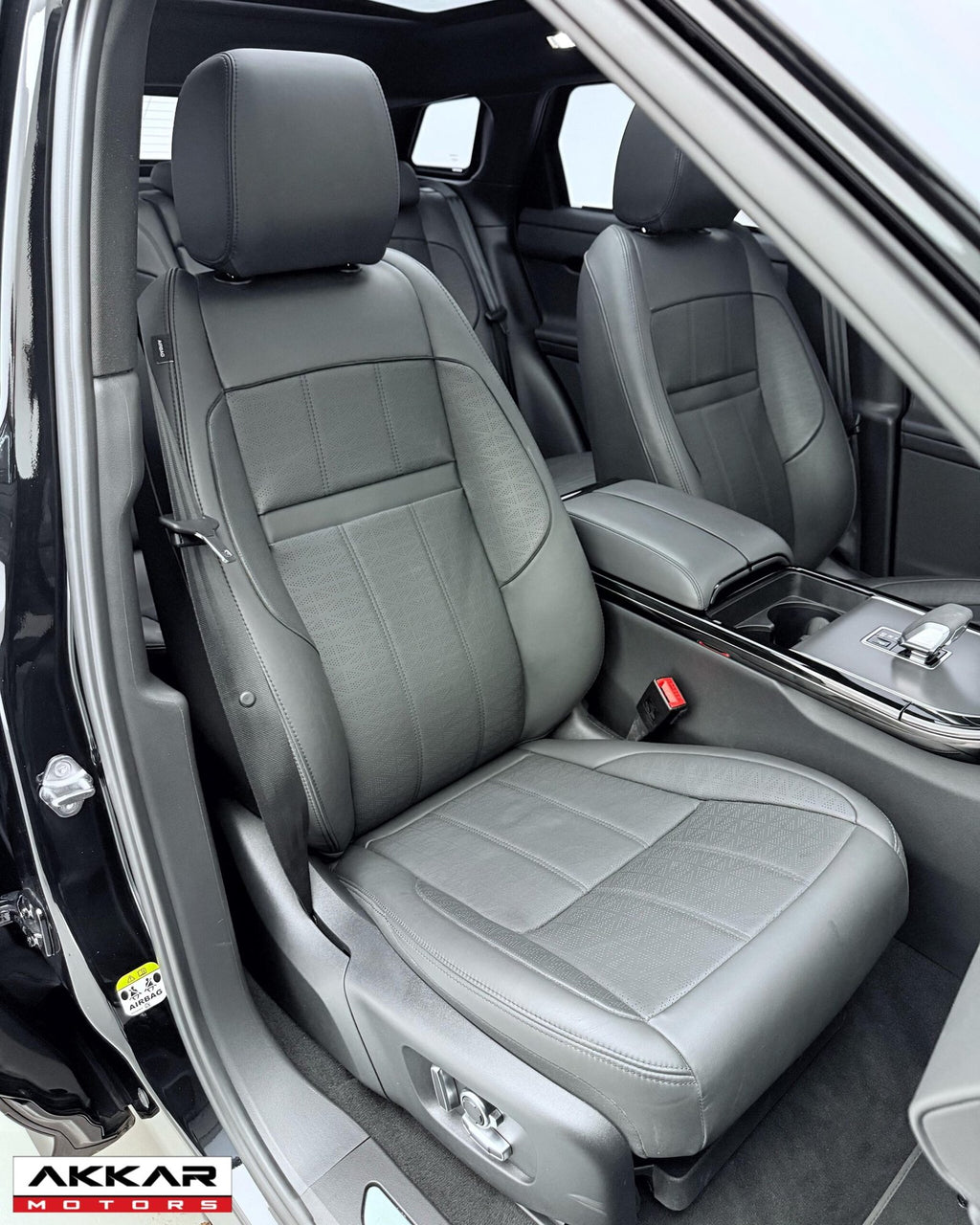 LAND ROVER EVOQUE R-DYNAMIC HSE 2025