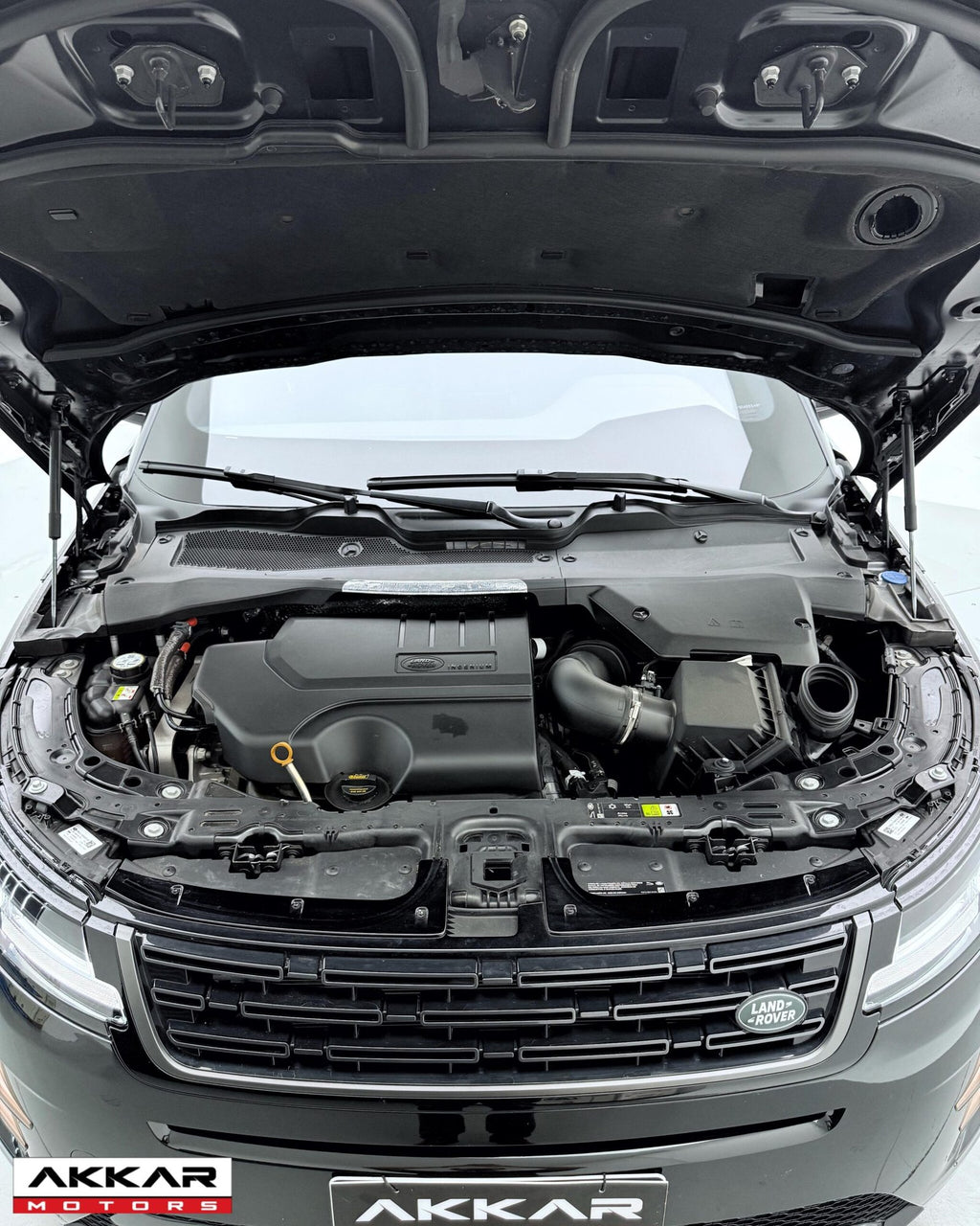 LAND ROVER EVOQUE R-DYNAMIC HSE 2025