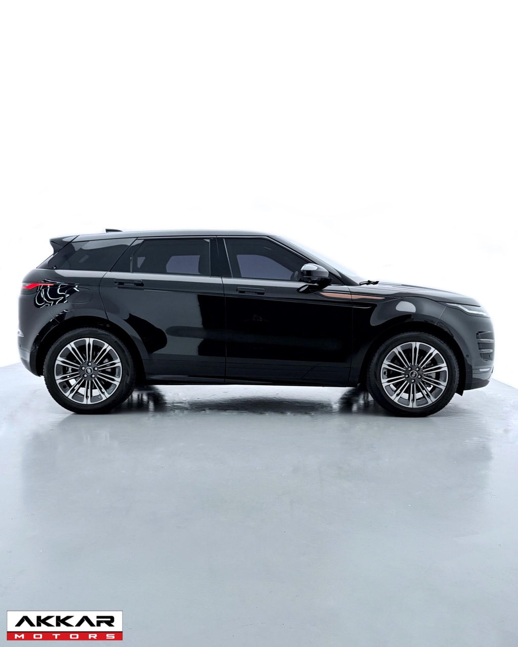 LAND ROVER EVOQUE R-DYNAMIC HSE 2025