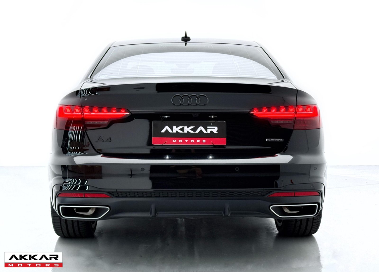 AUDI A4 S LINE QUATTRO 2024