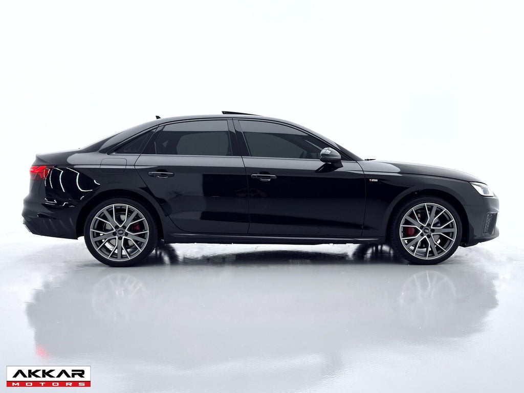 AUDI A4 S LINE QUATTRO 2024