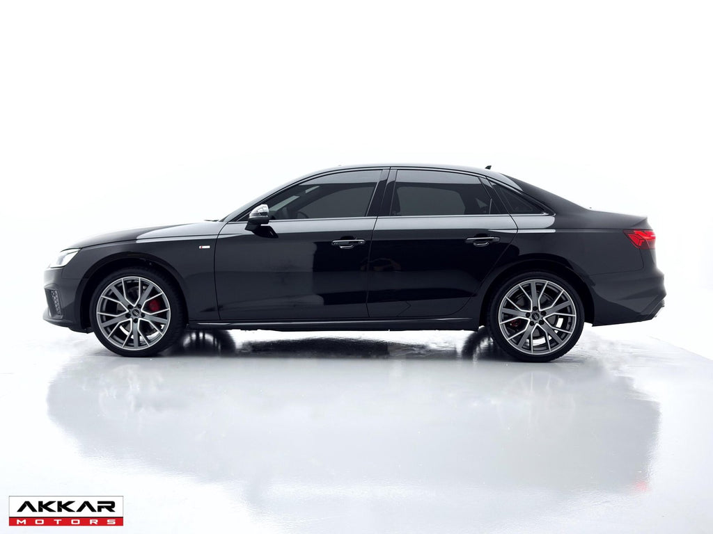 AUDI A4 S LINE QUATTRO 2024