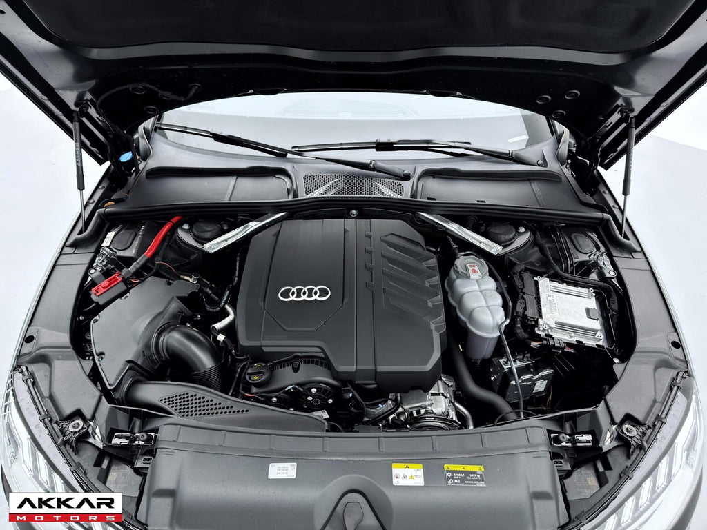 AUDI A4 S LINE QUATTRO 2024