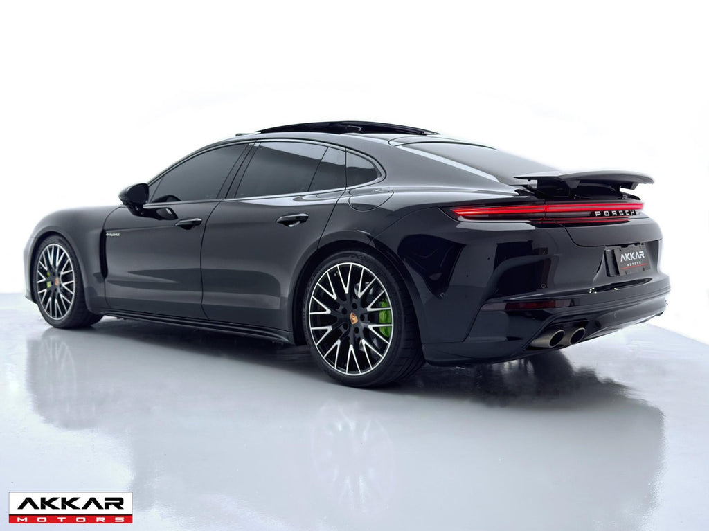 PORSCHE PANAMERA 4 2025