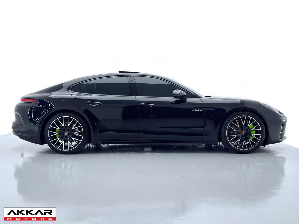 PORSCHE PANAMERA 4 2025
