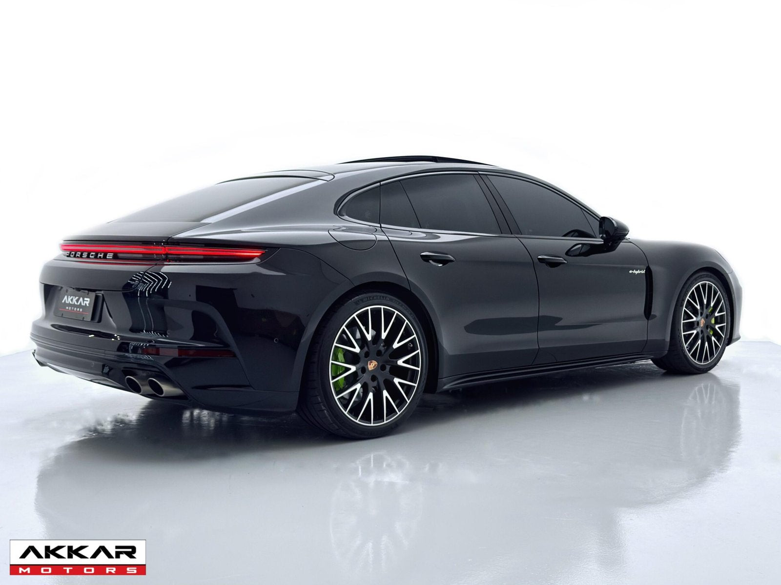PORSCHE PANAMERA 4 2025