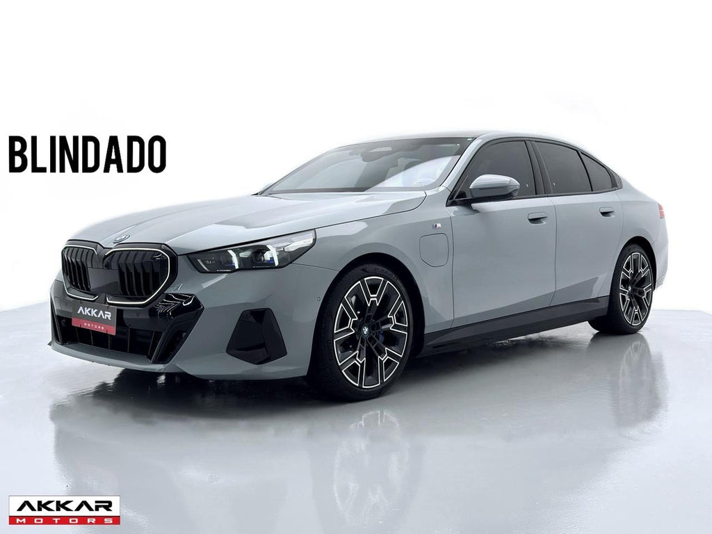 BMW 530E M SPORT 2025