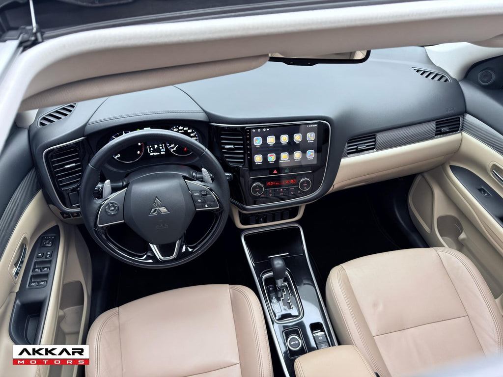 MITSUBISHI OUTLANDER HPE-S 2019