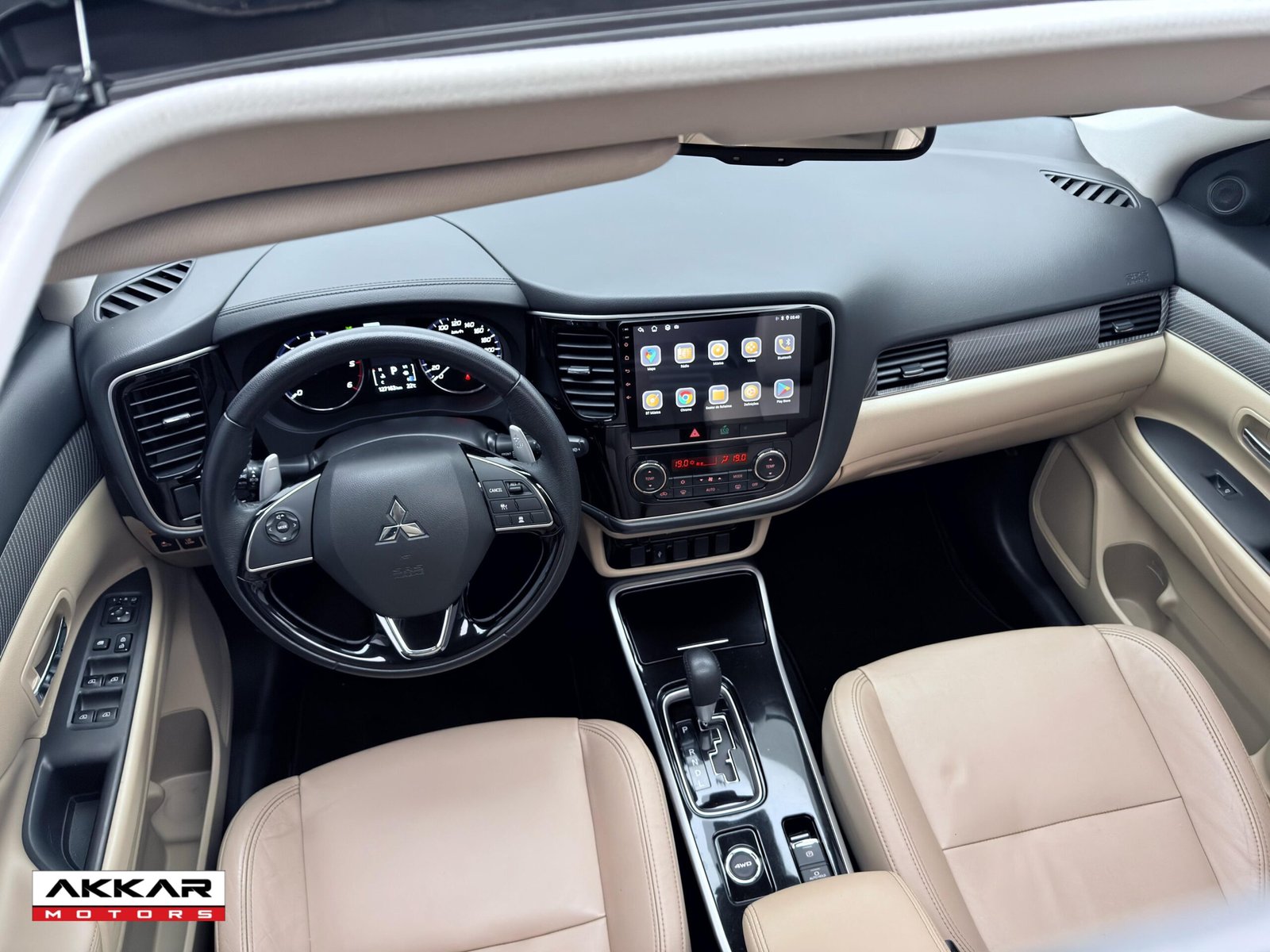 MITSUBISHI OUTLANDER HPE-S 2019