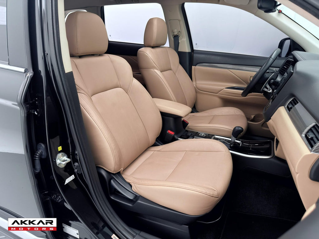 MITSUBISHI OUTLANDER HPE-S 2019