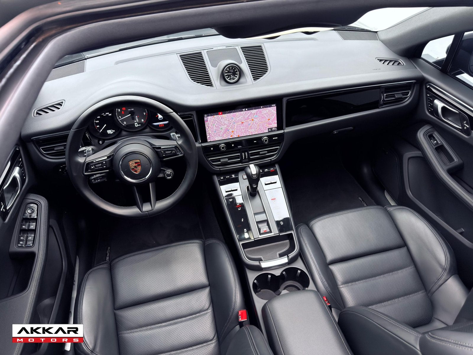 PORSCHE MACAN S 2024