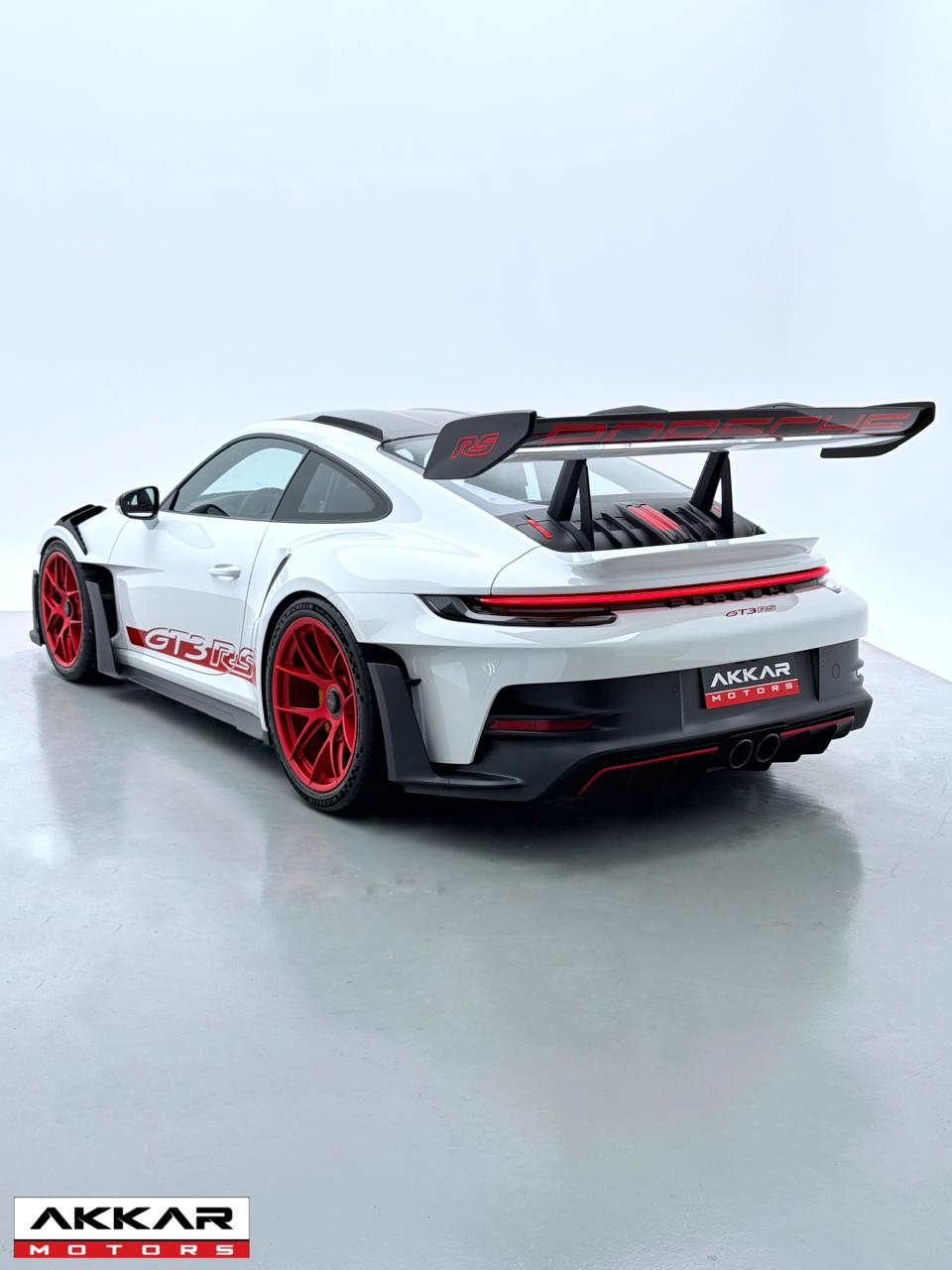 PORSCHE 911 GT3 RS
