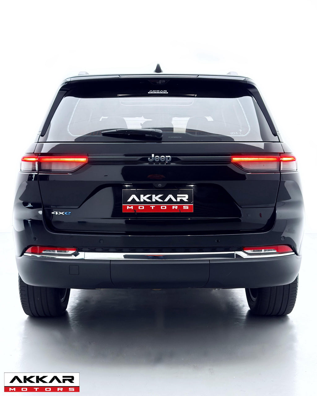 JEEP GRAND CHEROKEE 2023.
