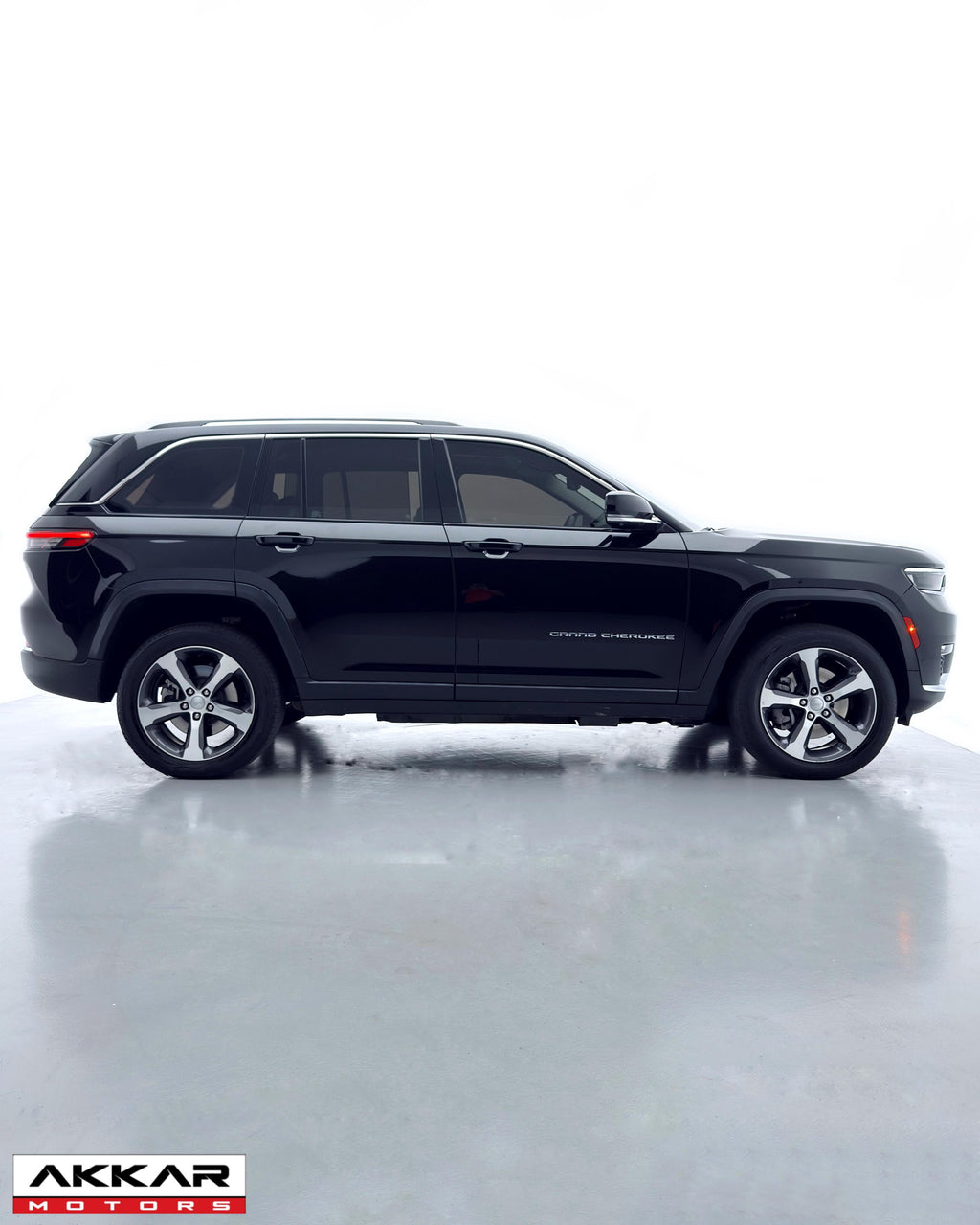 JEEP GRAND CHEROKEE 2023.