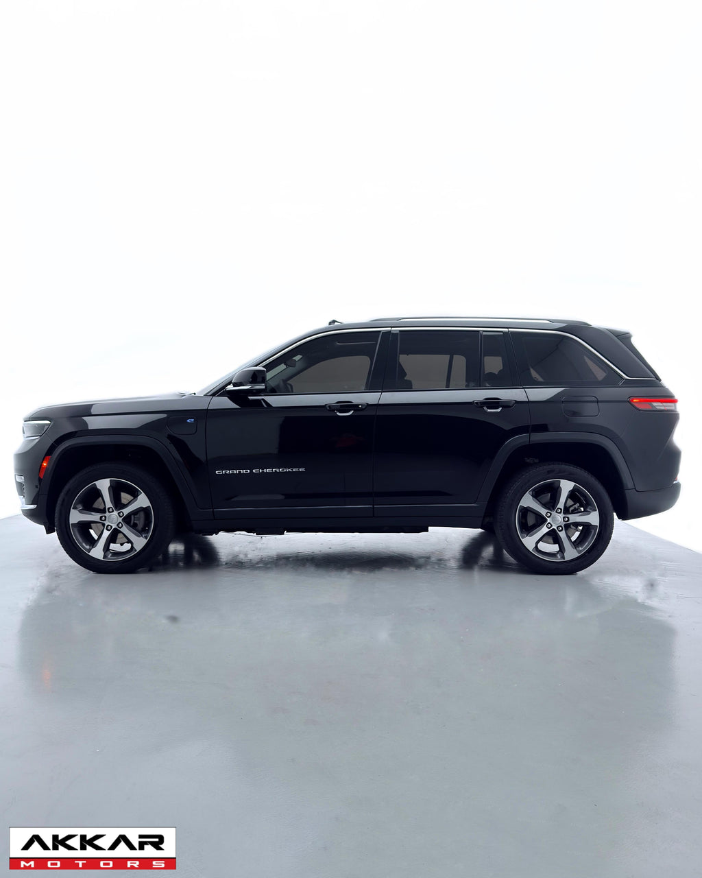JEEP GRAND CHEROKEE 2023.