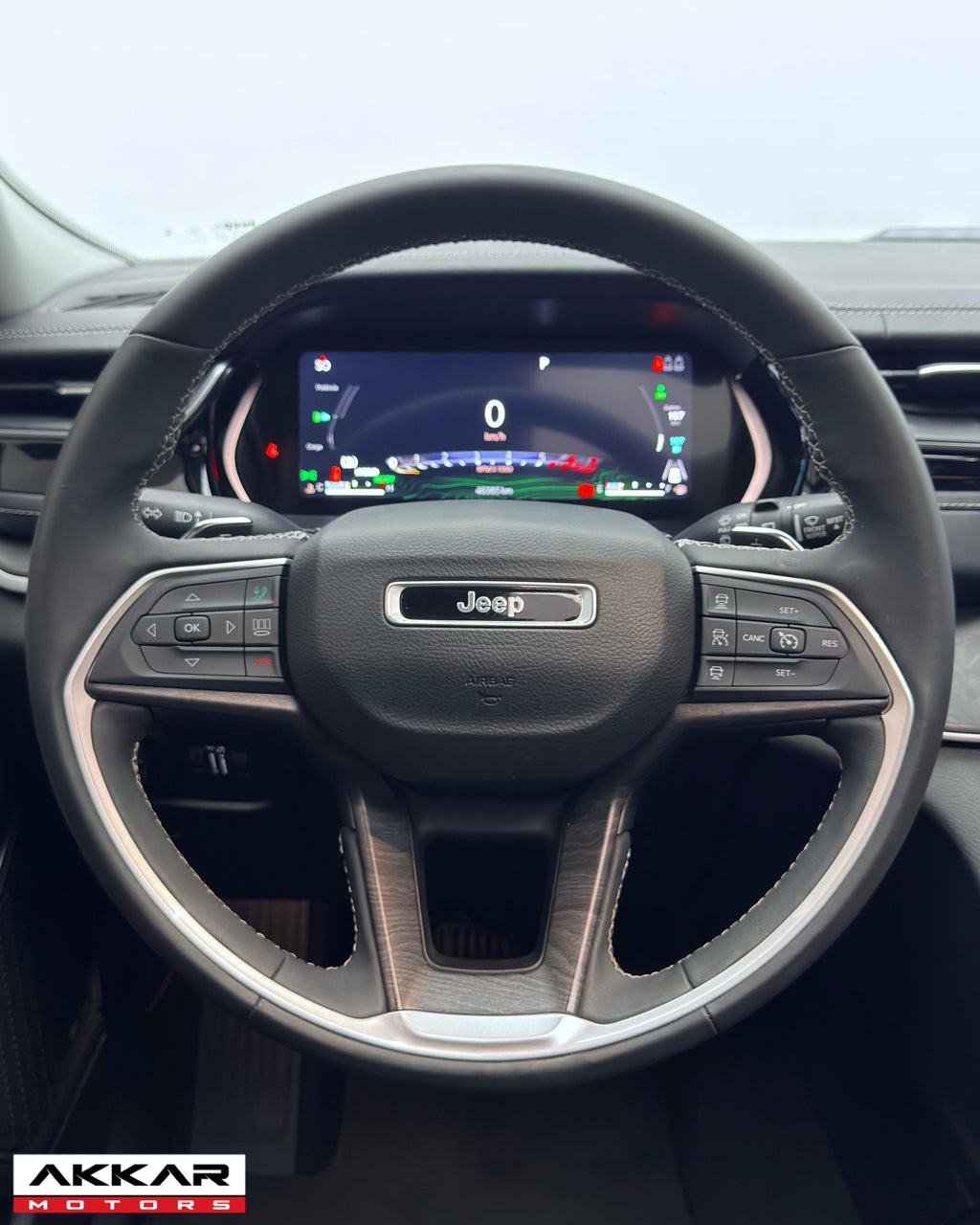 JEEP GRAND CHEROKEE 2023.