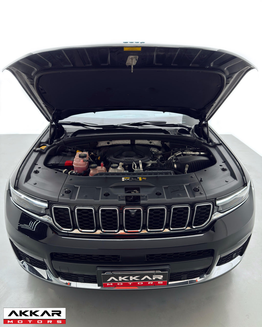 JEEP GRAND CHEROKEE 2023.
