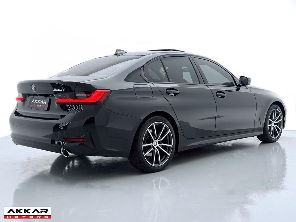 BMW 320i SPORT GP