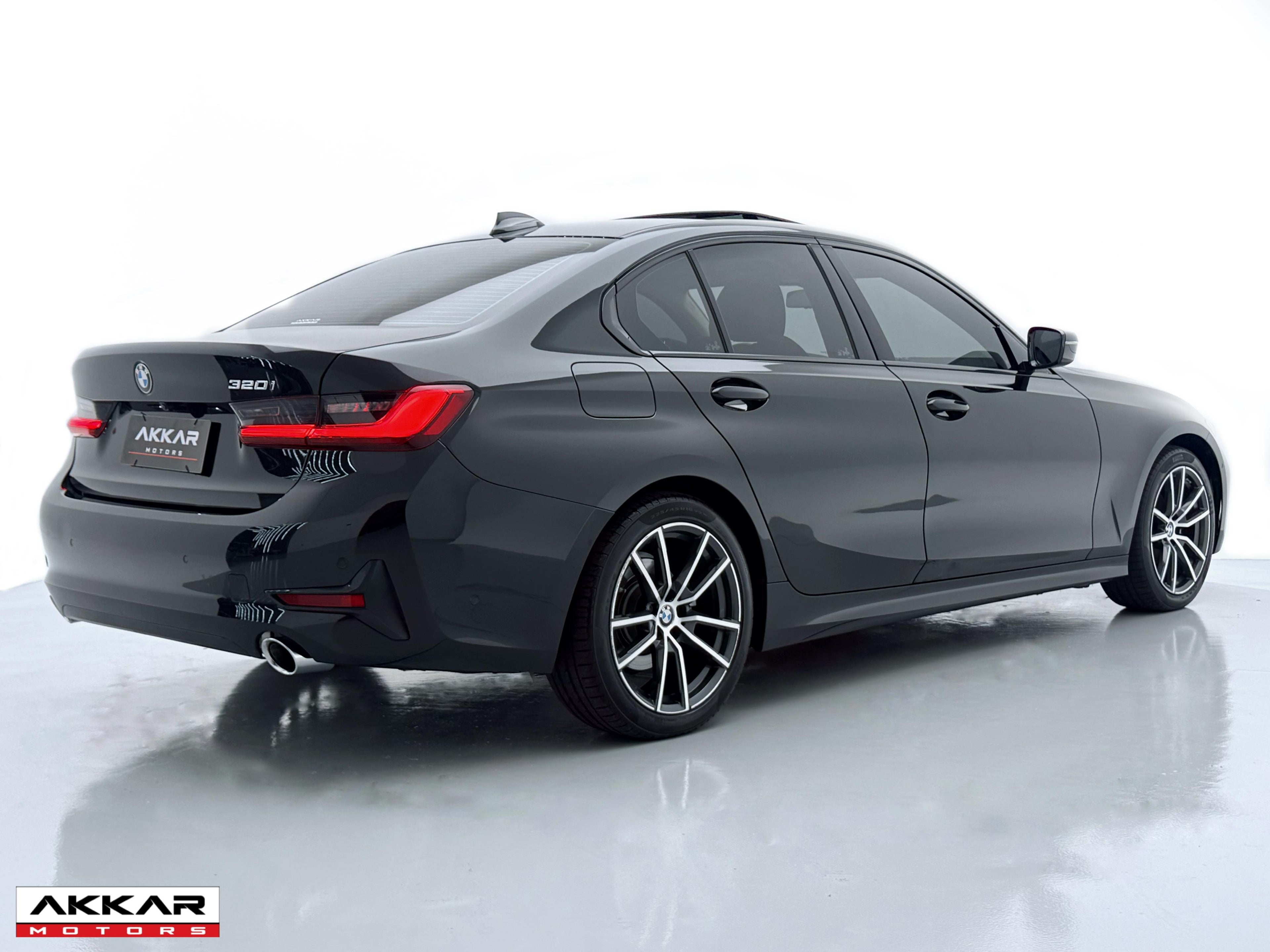 BMW 320i SPORT GP
