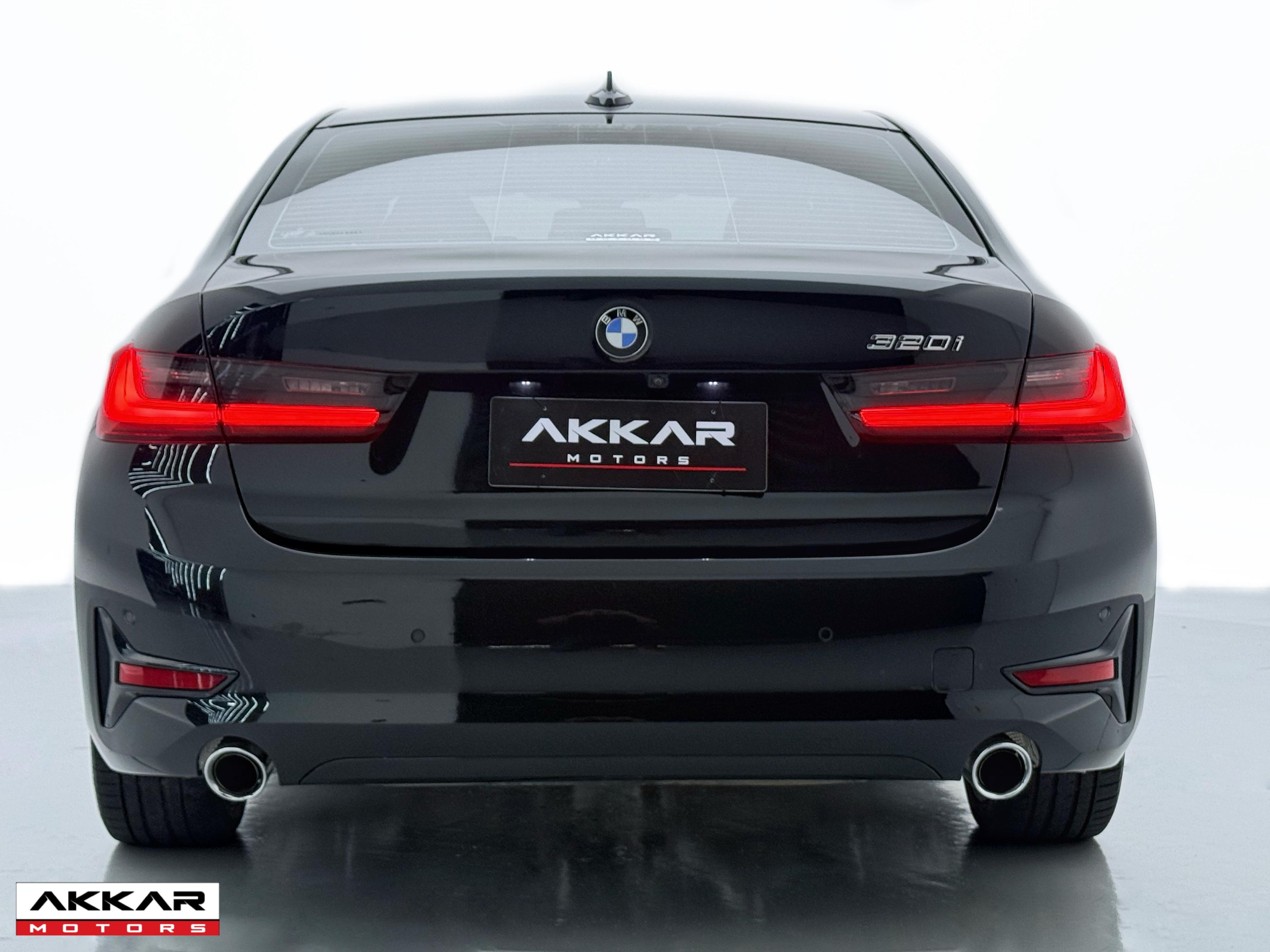 BMW 320i SPORT GP
