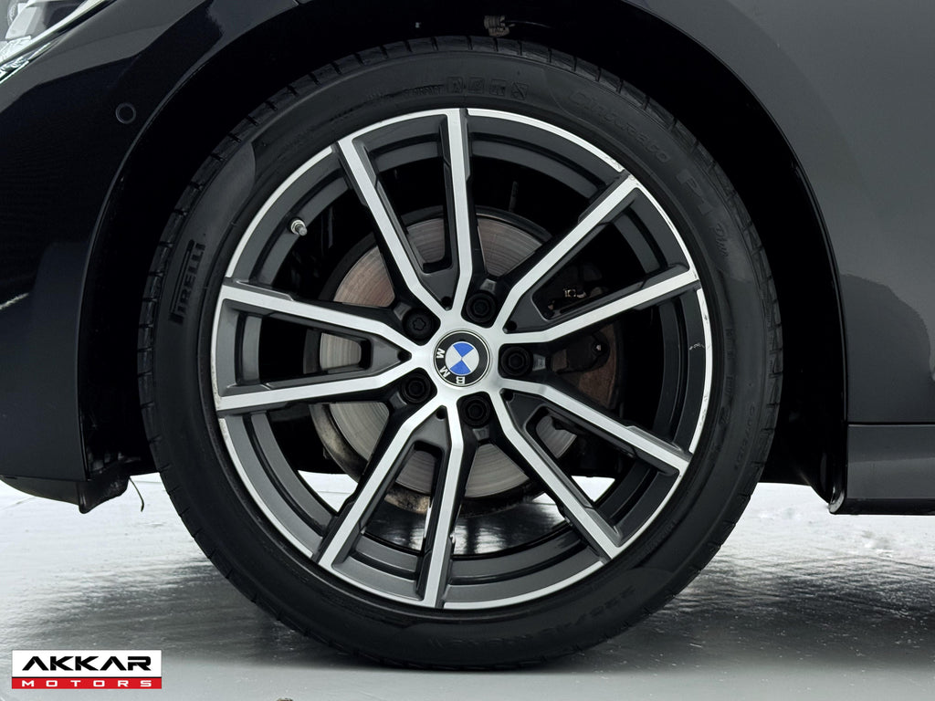 BMW 320i SPORT GP
