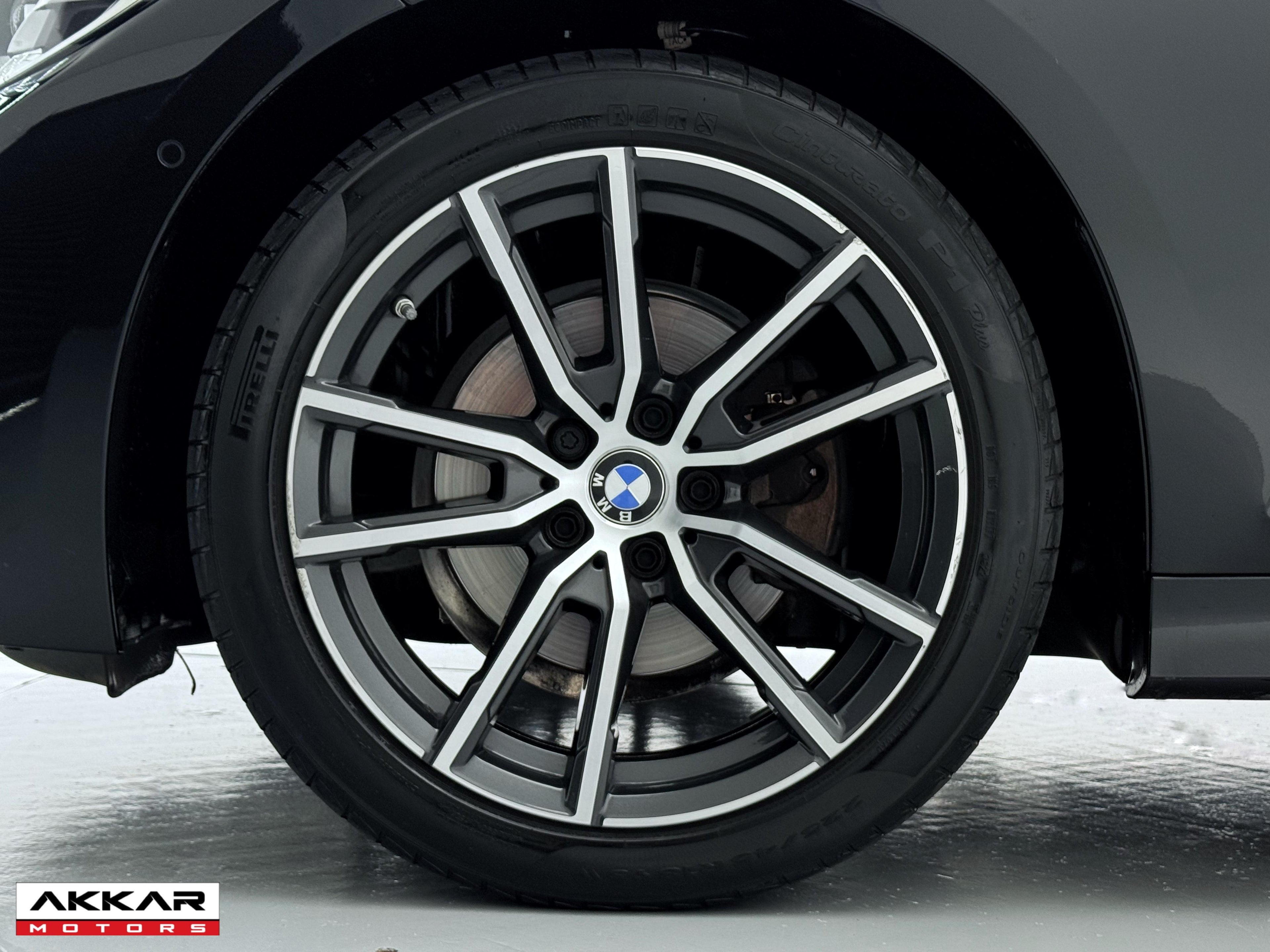 BMW 320i SPORT GP