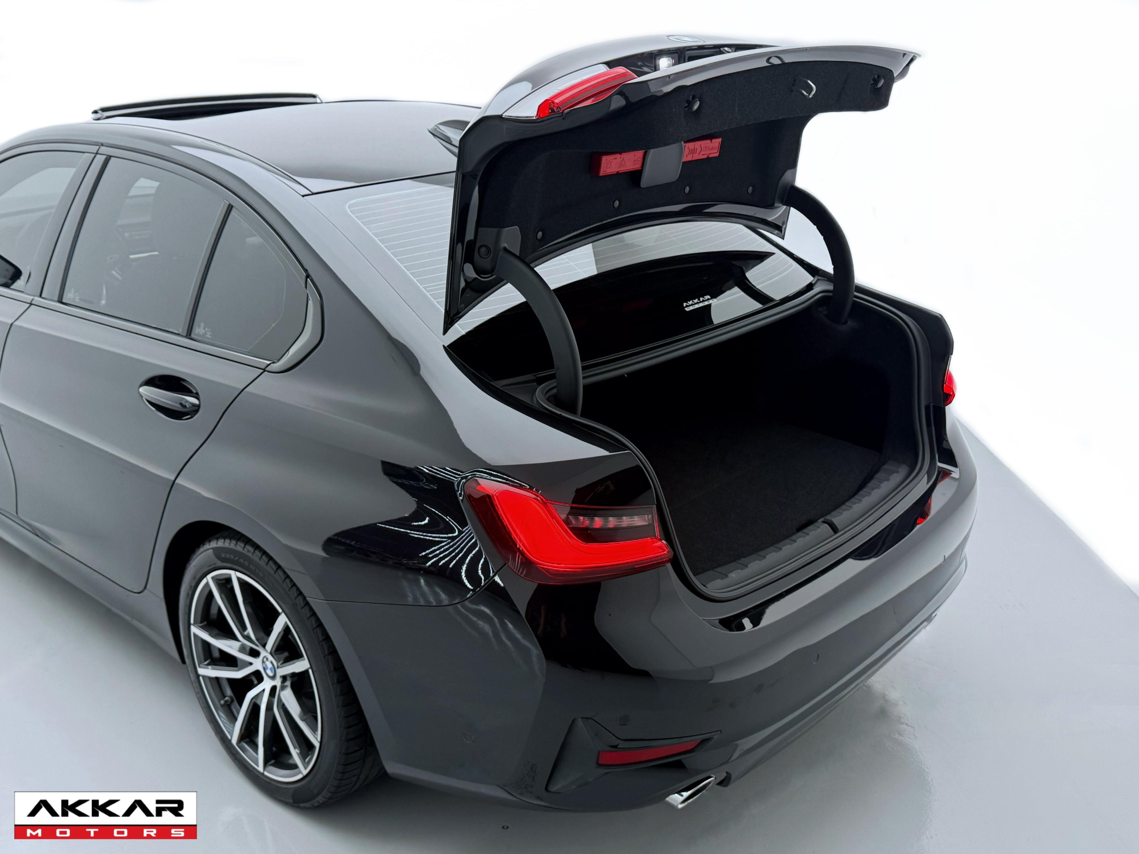 BMW 320i SPORT GP