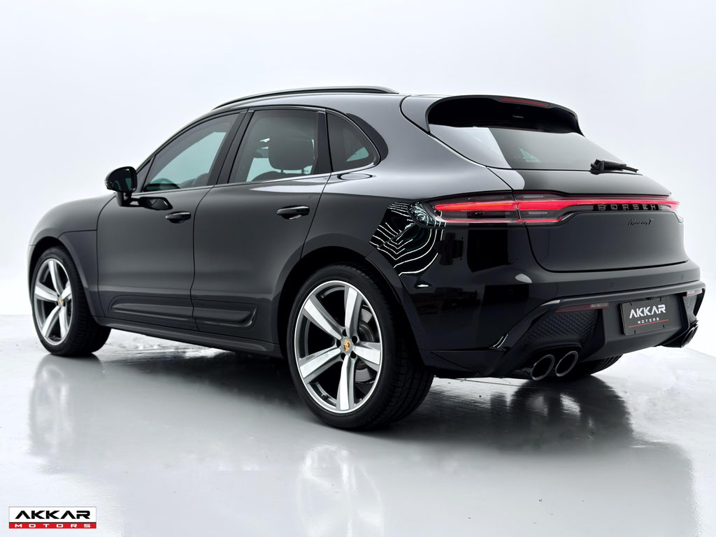 PORSCHE MACAN T