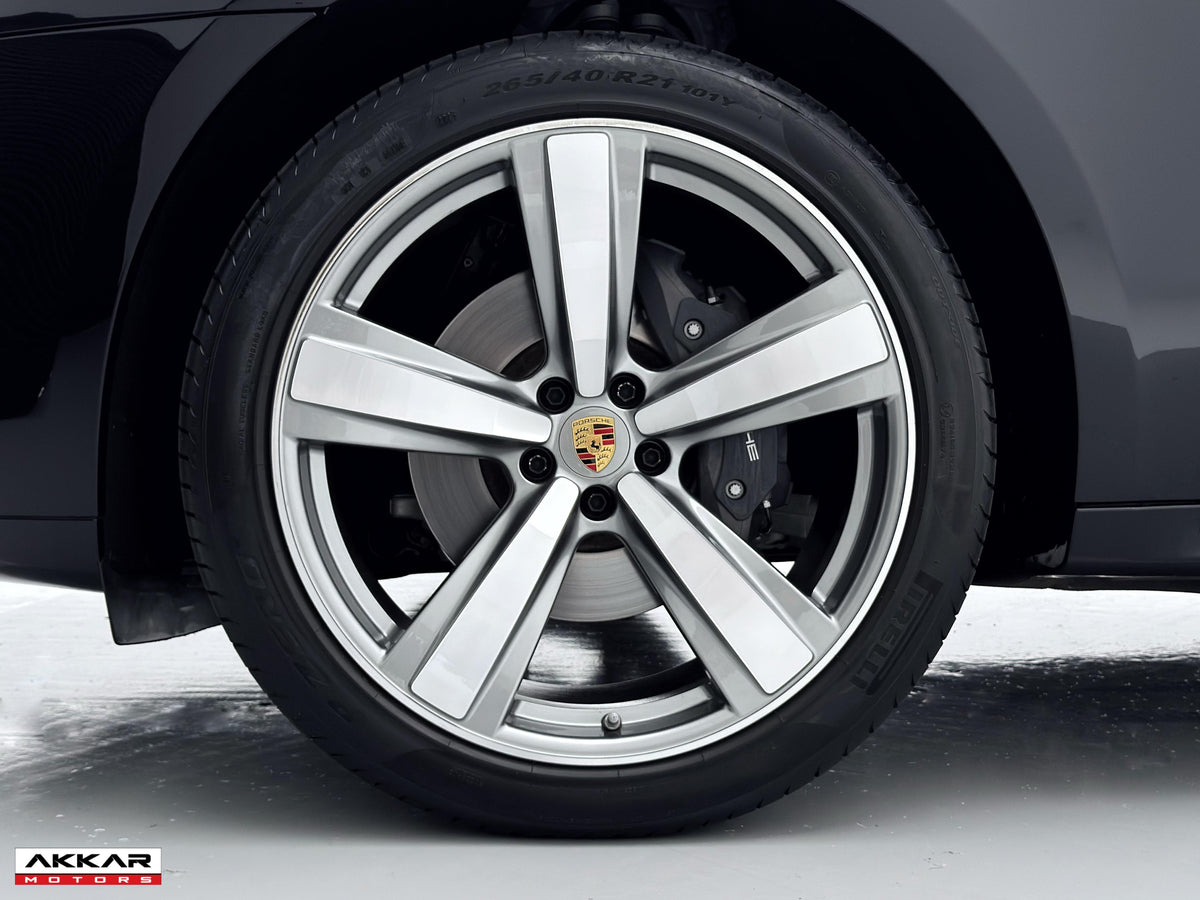 PORSCHE MACAN T