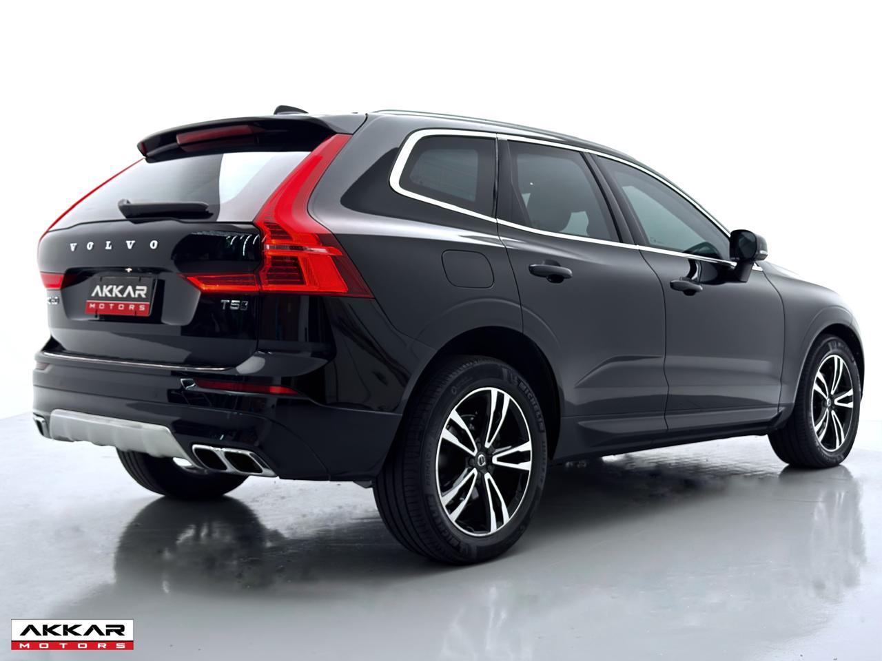XC60 MOMENTUM AWD