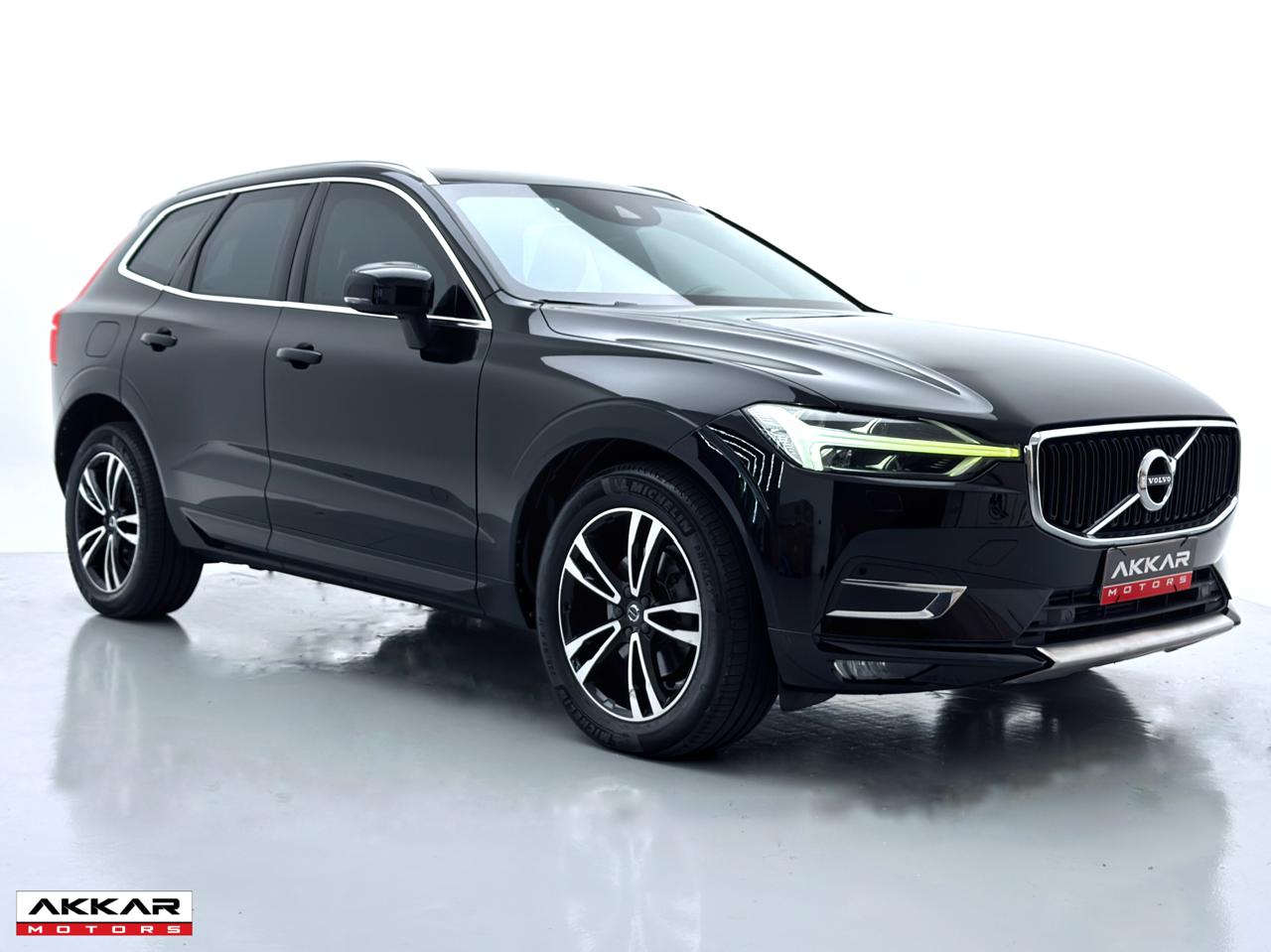 XC60 MOMENTUM AWD