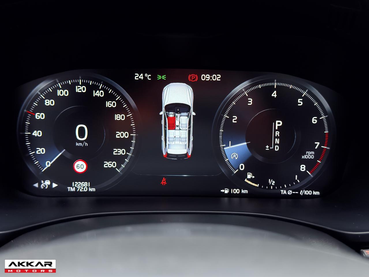 XC60 MOMENTUM AWD